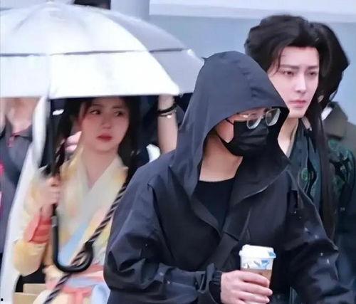 娱乐八卦吃瓜简介图片,跟随吃瓜群众，探寻明星幕后故事