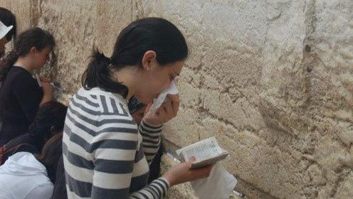 娱乐吃瓜君微笑