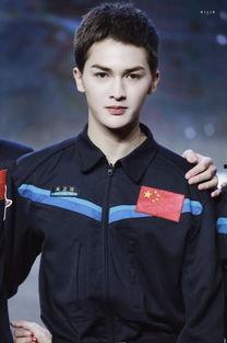 娱乐吃瓜君朱正廷,娱乐吃瓜界的“瓜王”传奇